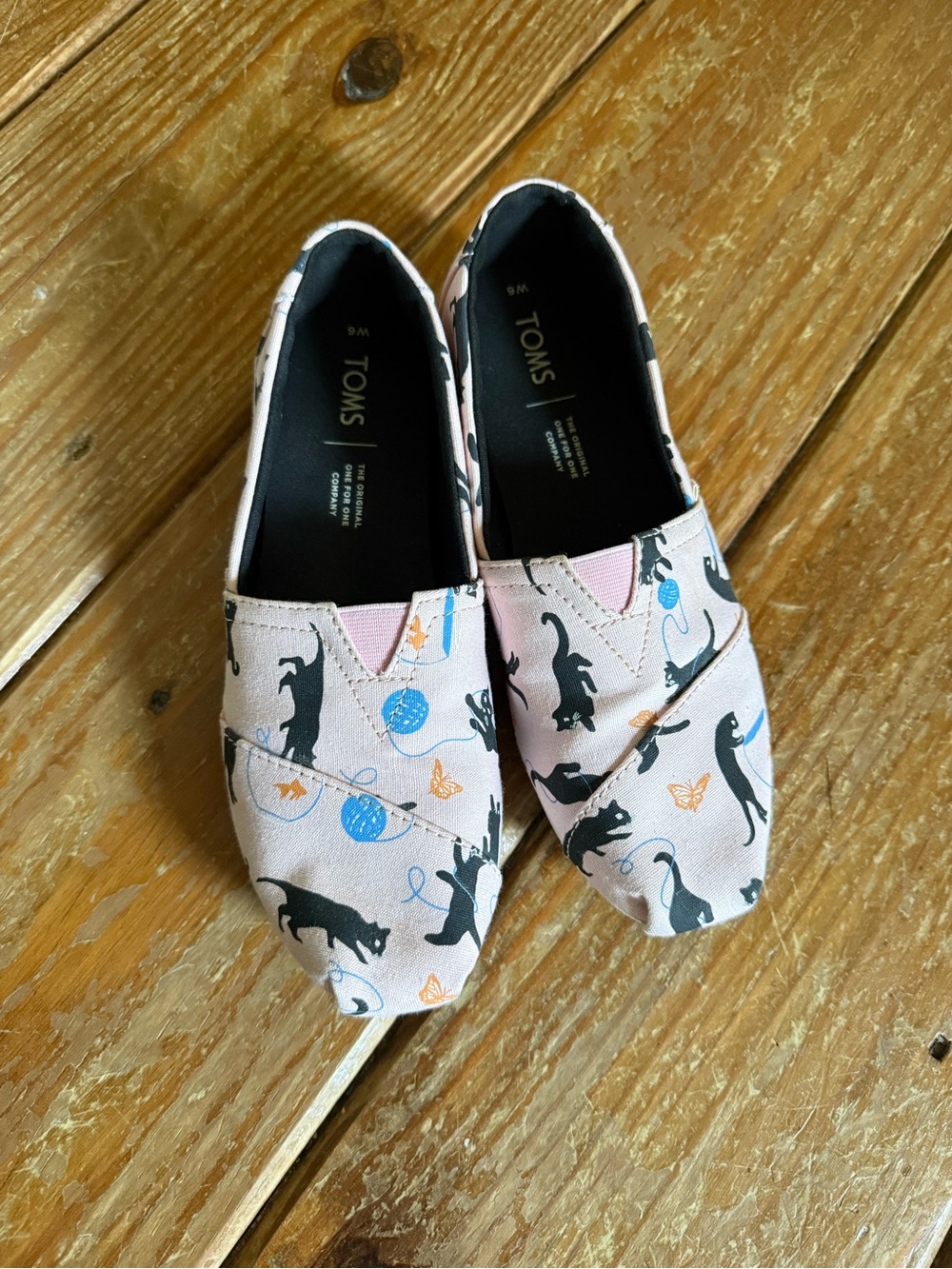 Toms Shoes